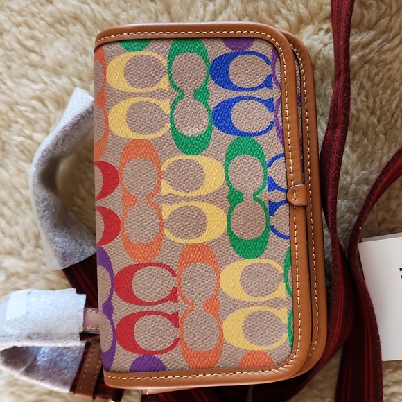 Gorgeous NWT Coach Rainbow Saddle Crossbody Bag with Guitar Strap ❤️🌈💜 - Picture 14 of 16